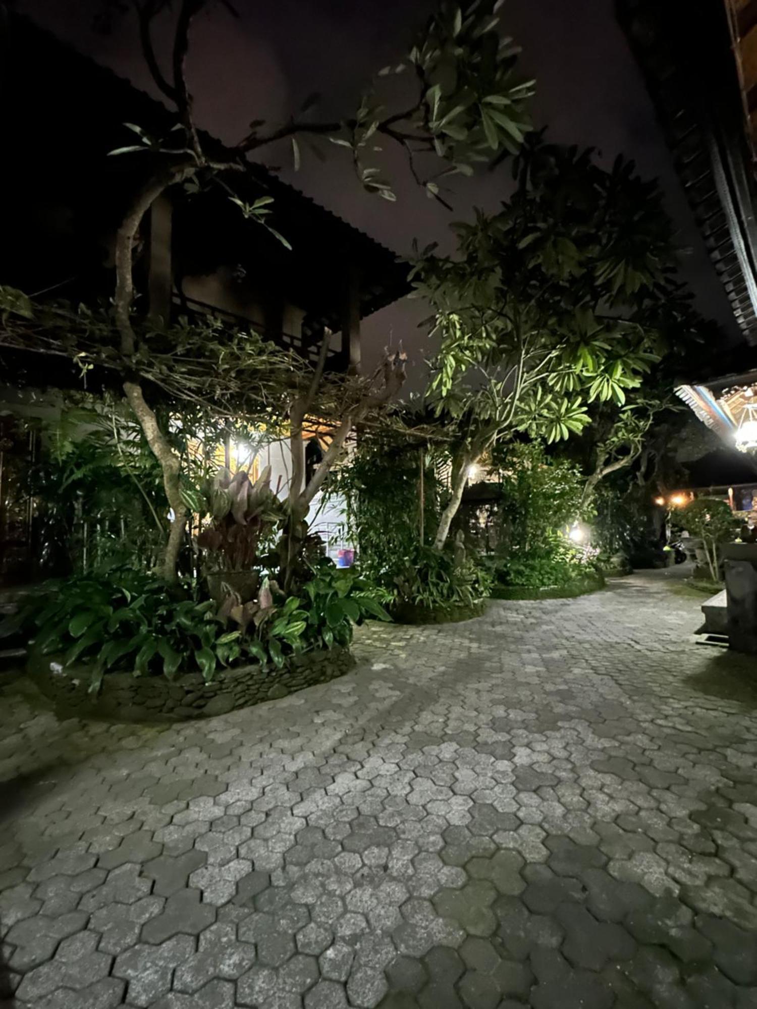 Nirvana * Ubud (Bali)